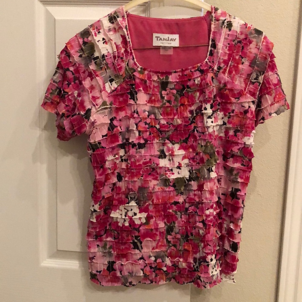 ruffled tier top